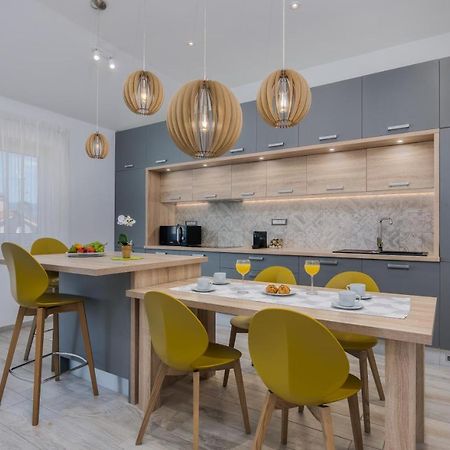Apartment Sunshine Климно Екстериор снимка