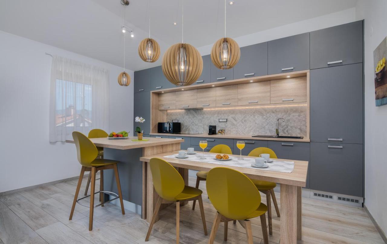 Apartment Sunshine Климно Екстериор снимка